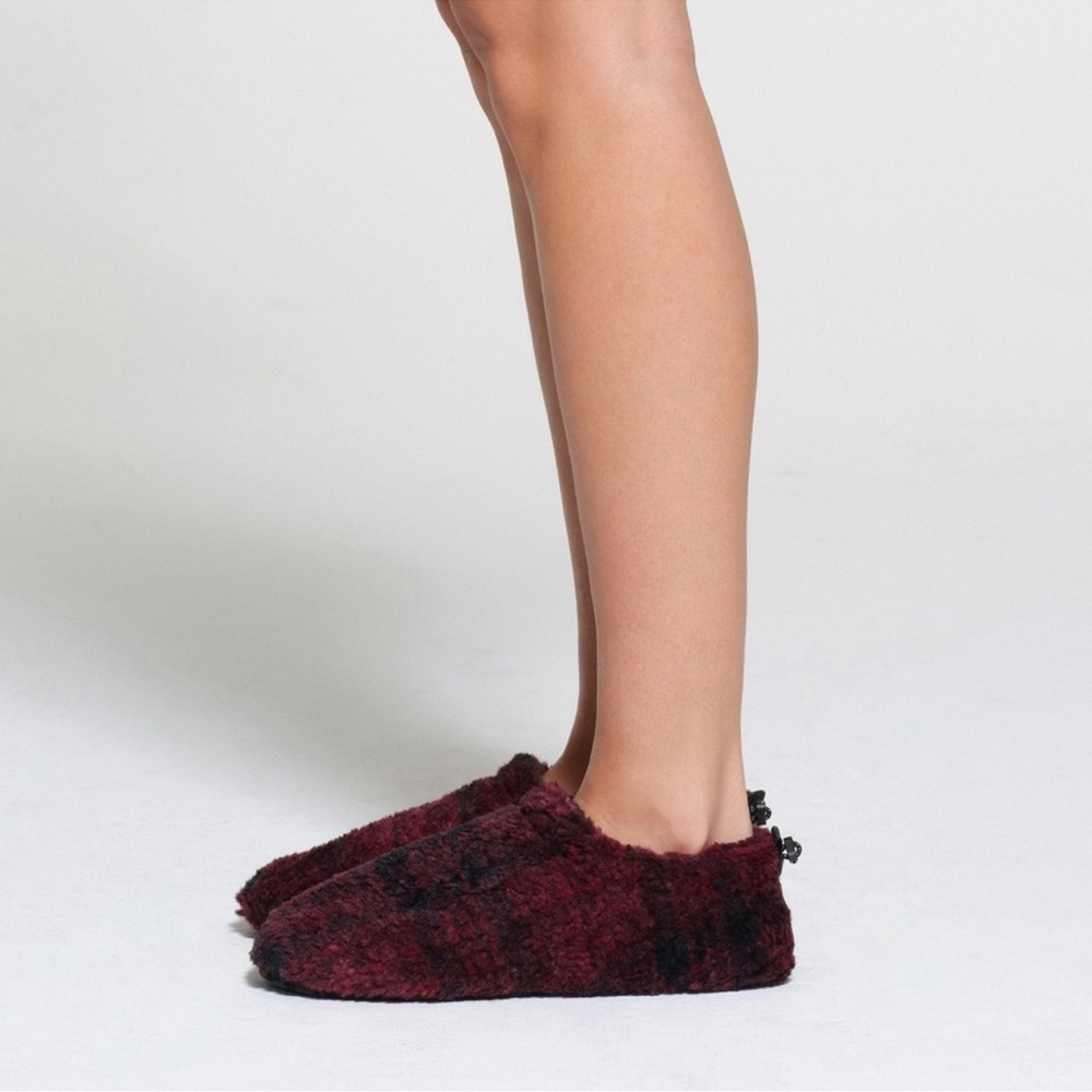 SKIMS FLEECE SLEEP UNISEX SLIPPERS WINE PLAID SZ 39 - Picture 4 of 4